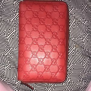 Authentic Gucci wallet